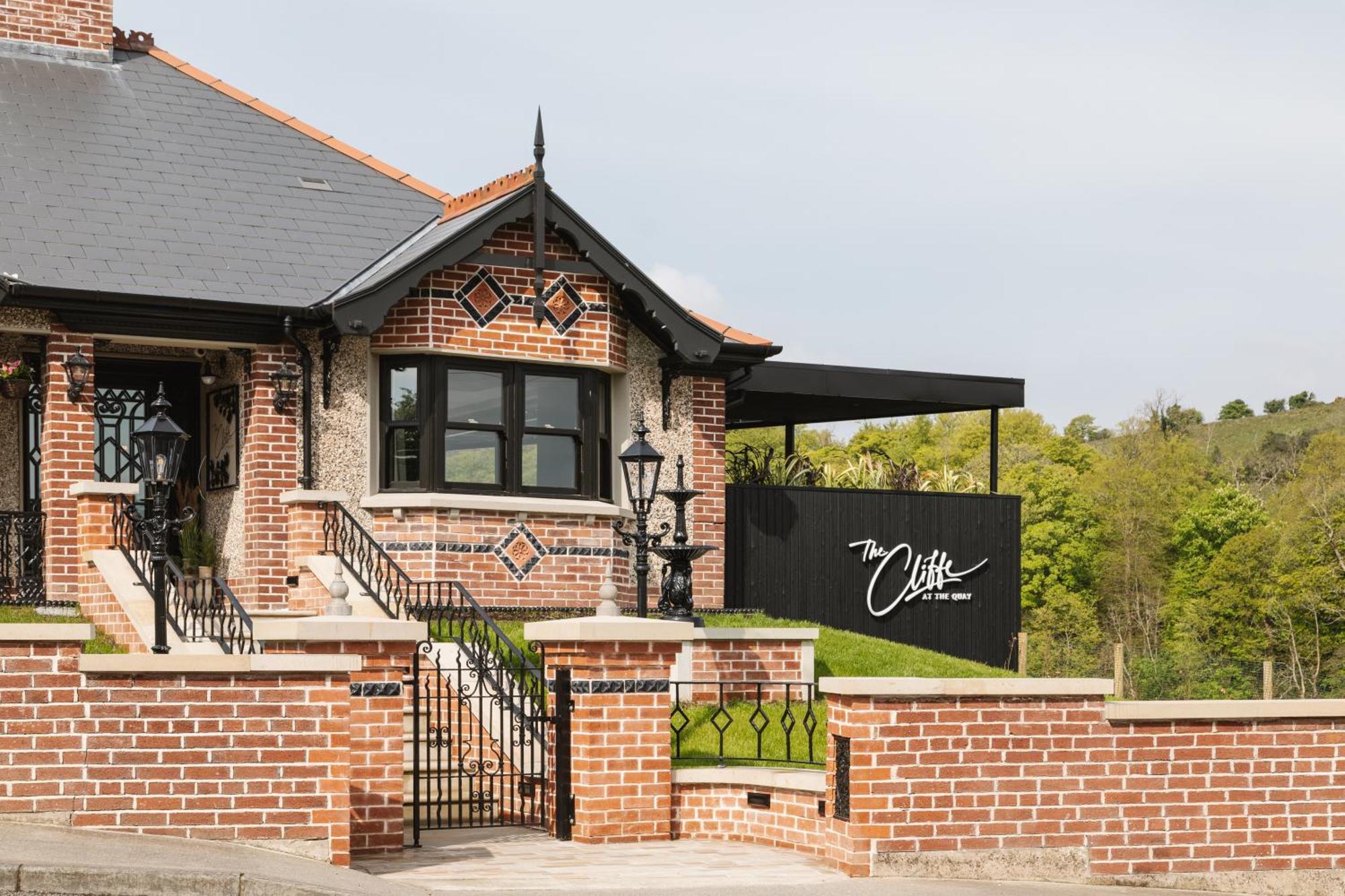 Hotel The Cliffe At The Quay Donegal Town Exterior foto